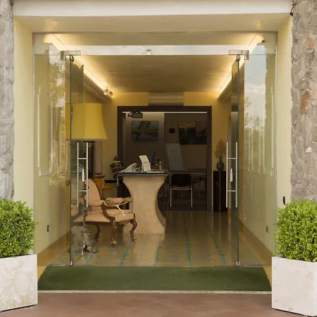 La Del Pontefice - Luxury Hotell Marino